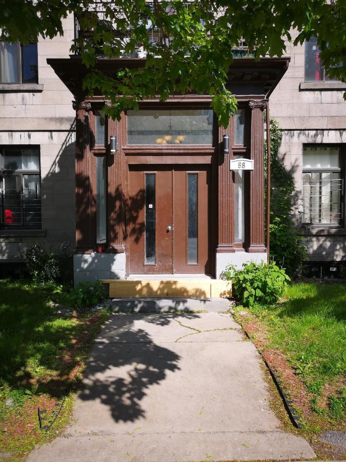 Room With King Bed In Shared 3 Bedroom Downtown Montréal Buitenkant foto
